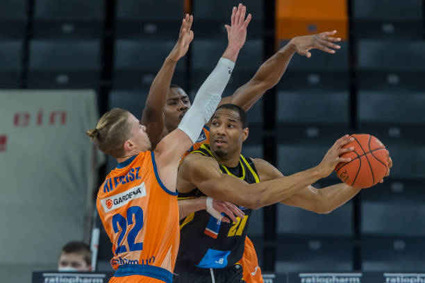 其归化球员 其归化球员